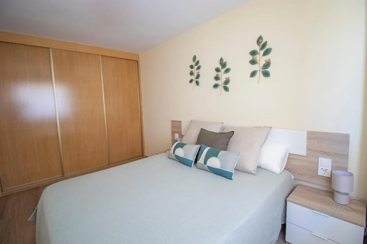 Apartment Aqua - Apartamento A 250M Playa La Pineda Spain